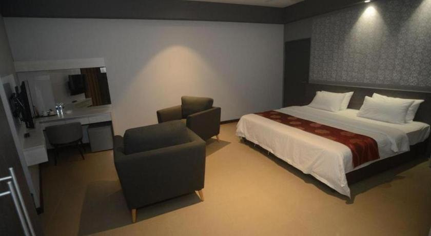 Star-Well Hotel Kuala Lipis Exterior foto
