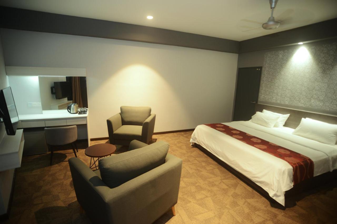 Star-Well Hotel Kuala Lipis Exterior foto